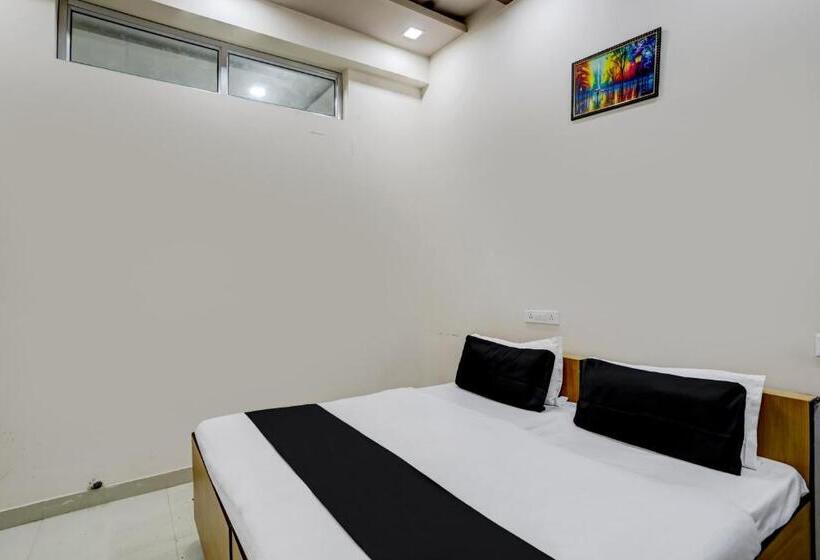 Klassiskt Trippelrum, Collection O Dev S Villa