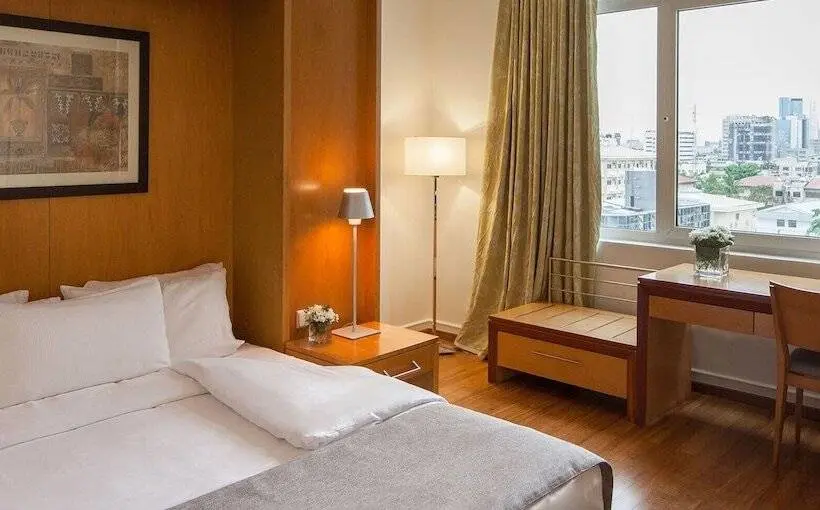 استودیوی استاندارد, Eko Hotel Suites