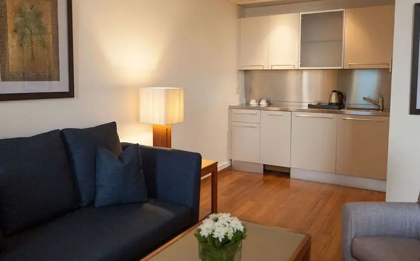 استودیوی استاندارد, Eko Hotel Suites