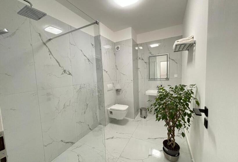 1 Bedroom Apartment, Exit Apart