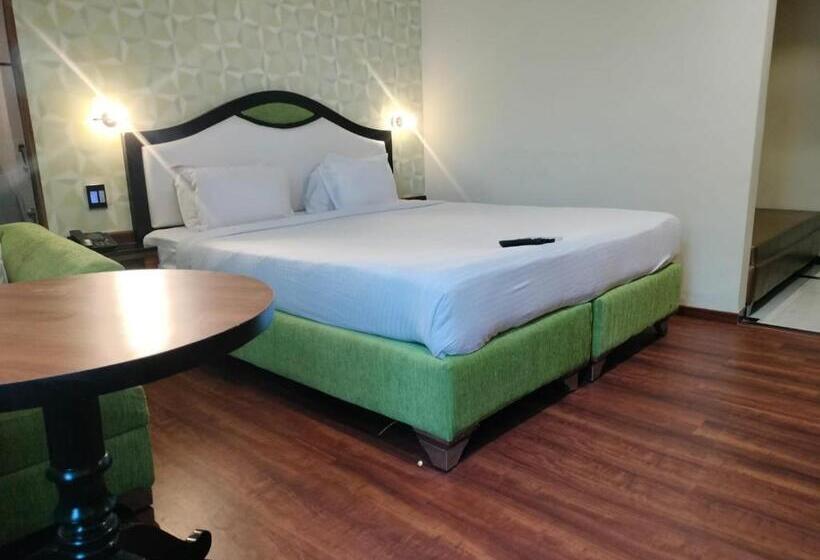 豪华房间, Black & White