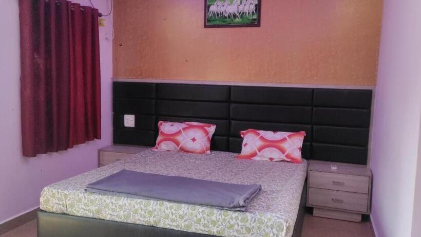 패밀리 룸, Shonarbangla