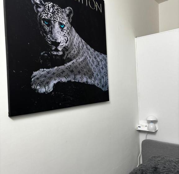 اتاق استاندارد یک نفره, Villa Life