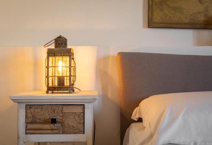 带大床的高级房间, Centrocittà   Dimore Esclusive