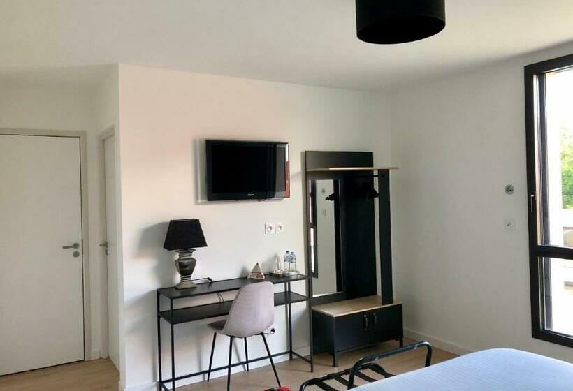 Номер Superior, Hôtelya   Lille Villeneuve D Ascq