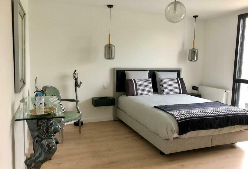 Номер Superior, Hôtelya Lille Villeneuve D Ascq