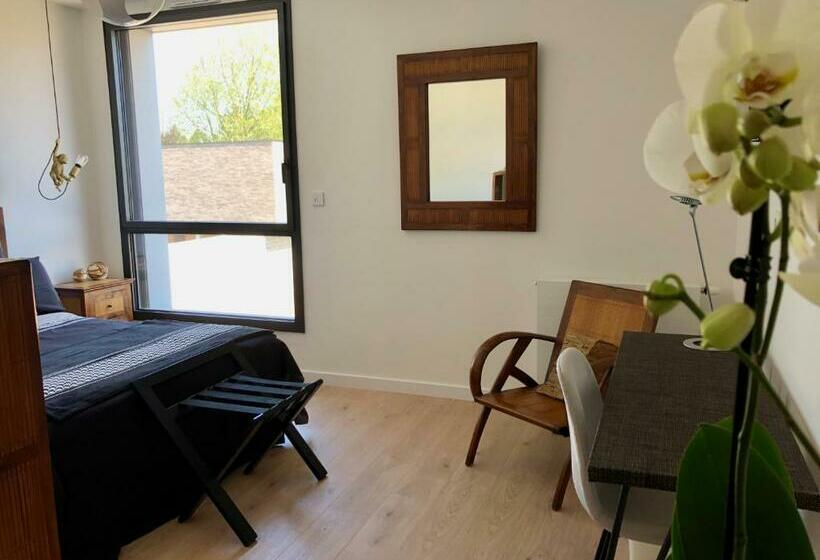 Номер Комфорт, Hôtelya Lille Villeneuve D Ascq