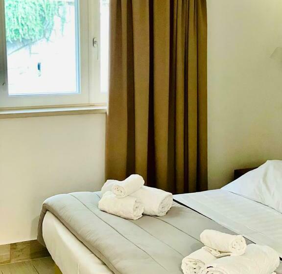 Номер Стандарт Вид на Сад, Relais Manfredi