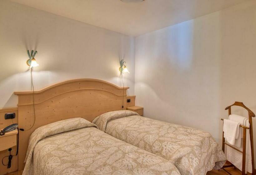 חדר סטנדרט לארבעה, Albergo Moleta