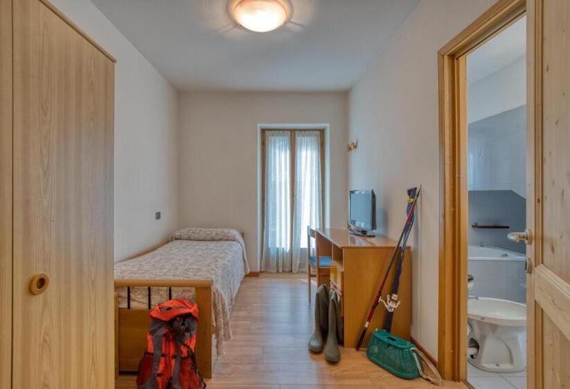标准单人间, Albergo Moleta
