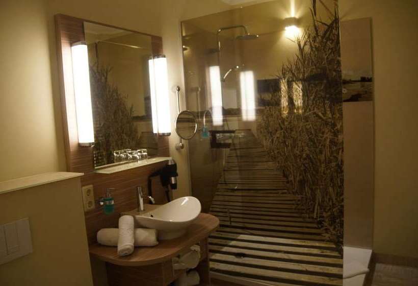 Номер Стандарт Вид на Озеро, Am Untersee