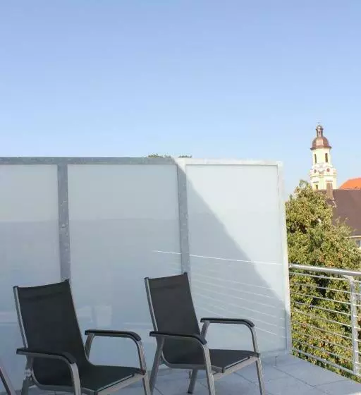 اتاق استاندارد یک نفره, Das Quartier