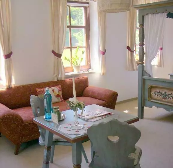 Deluxe Room, Elegant Hotel Zur Burg