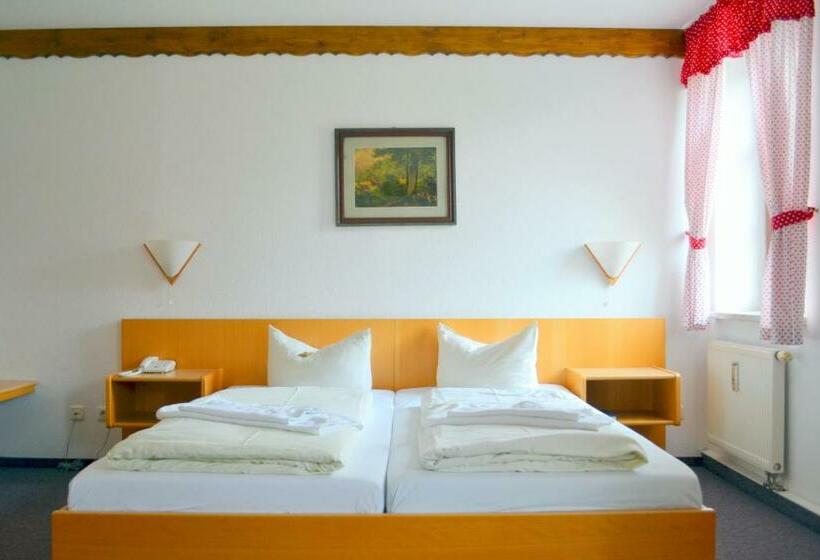 Номер Стандарт, Elegant Hotel Zur Burg