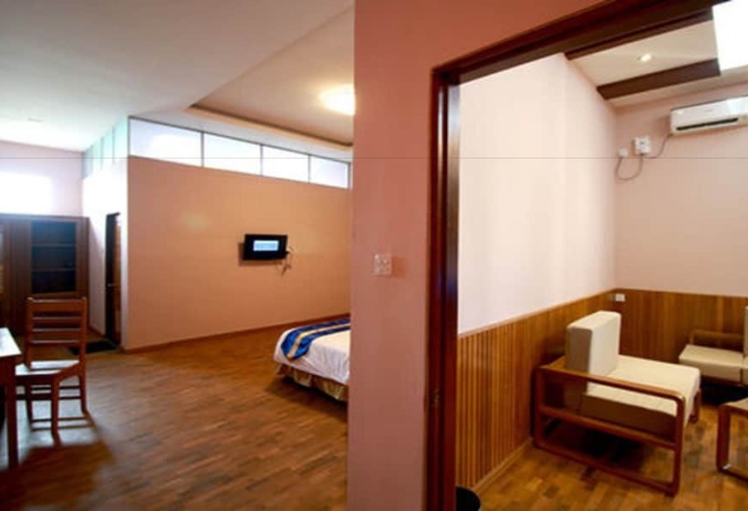 سوییت, Famous Hotel Bago