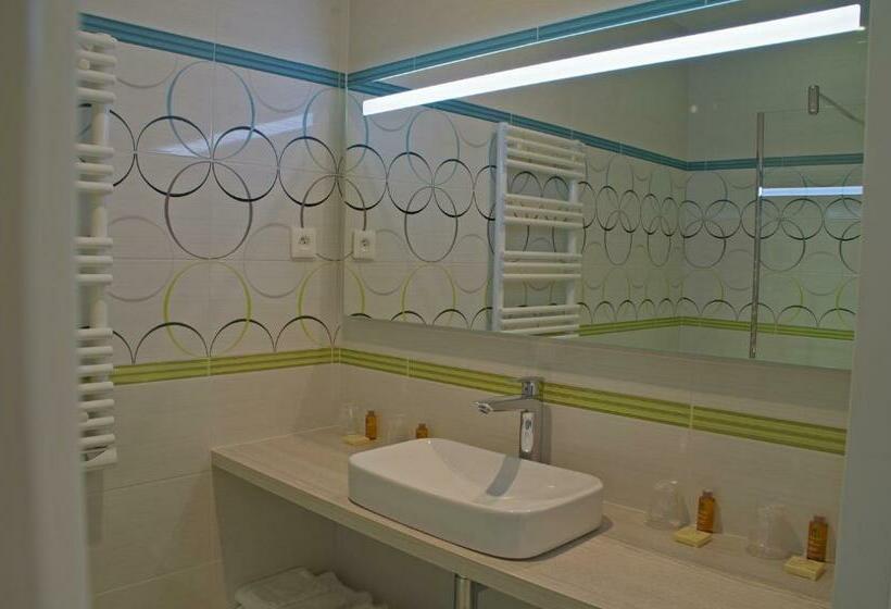 סוויטה משפחתית, Hôtel La Bastide D Iris