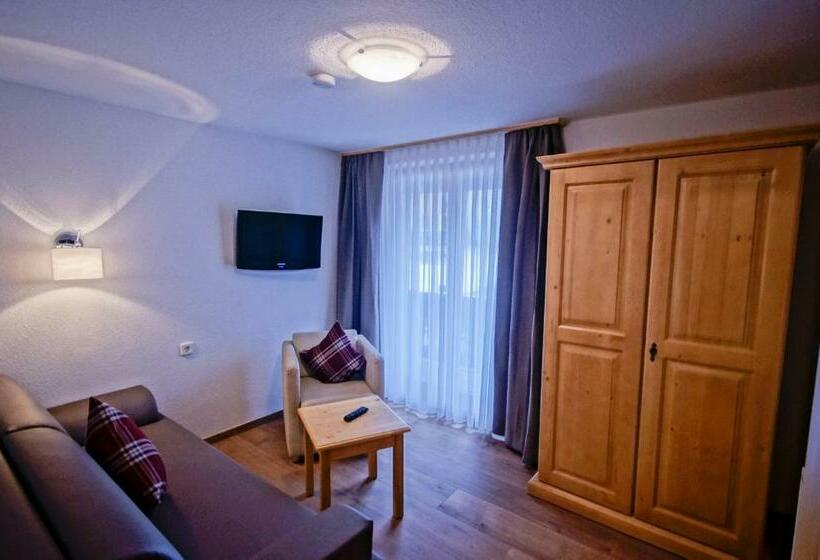 Семейный Номер, Landhotel Und Apartments Sonneck
