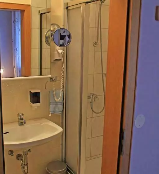 اتاق استاندارد, Land Gut Hotel Gasthof Waldschänke