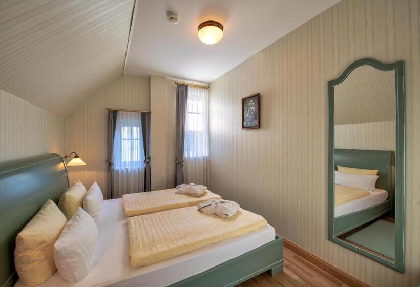 Люкс с Балконом, Recknitztal Hotel Marlow