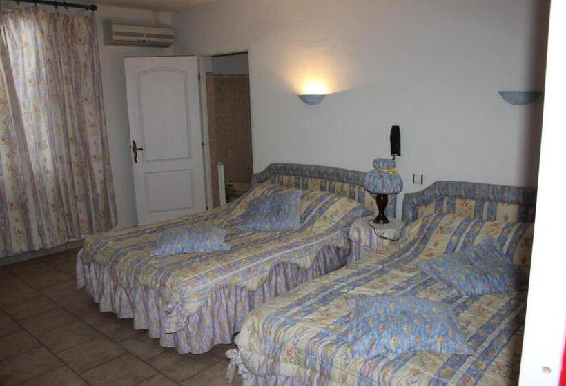 四人标准间, Restaurant La Camargue