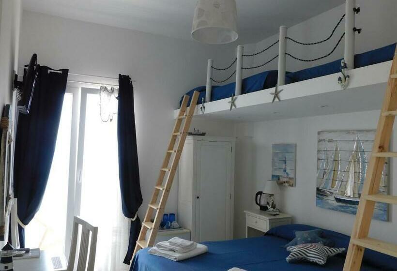 اتاق سوپریور با چشم‌انداز دریا, La Battigia B&b