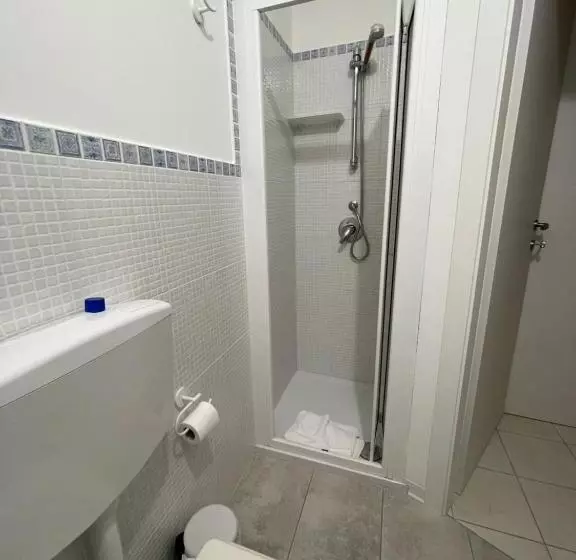 Deluxe-huone Puutarhanäkymä, La Battigia B&b