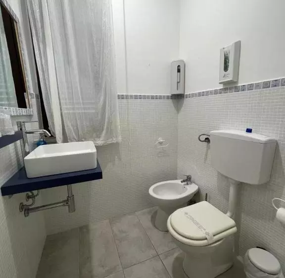 Deluxe-huone Puutarhanäkymä, La Battigia B&b