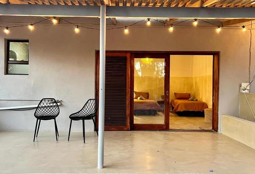 Chambre Supérieure avec Terrasse, Loerieroep Estate   Mountainview Selfcatering Accommodation Nelspruit