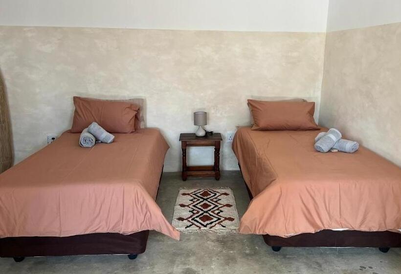 Chambre Supérieure avec Terrasse, Loerieroep Estate   Mountainview Selfcatering Accommodation Nelspruit