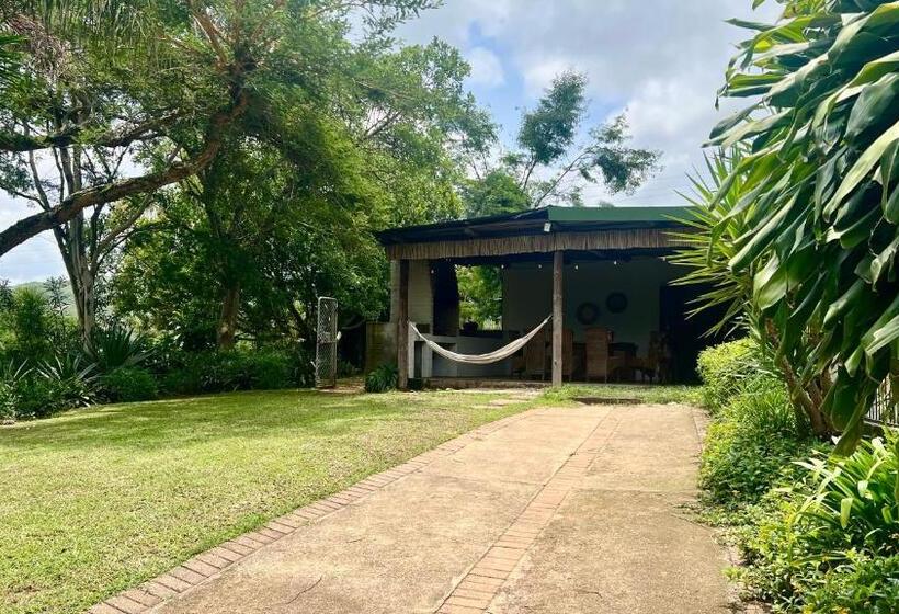 Дом 3 Спальни, Loerieroep Estate   Mountainview Selfcatering Accommodation Nelspruit