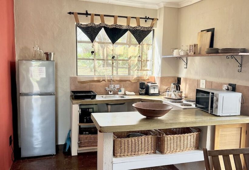 Апартаменты 1 Спальня, Loerieroep Estate   Mountainview Selfcatering Accommodation Nelspruit