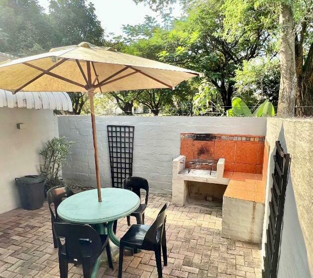 Апартаменты 1 Спальня, Loerieroep Estate   Mountainview Selfcatering Accommodation Nelspruit