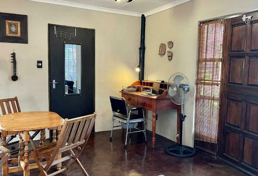 Апартаменты 1 Спальня, Loerieroep Estate   Mountainview Selfcatering Accommodation Nelspruit