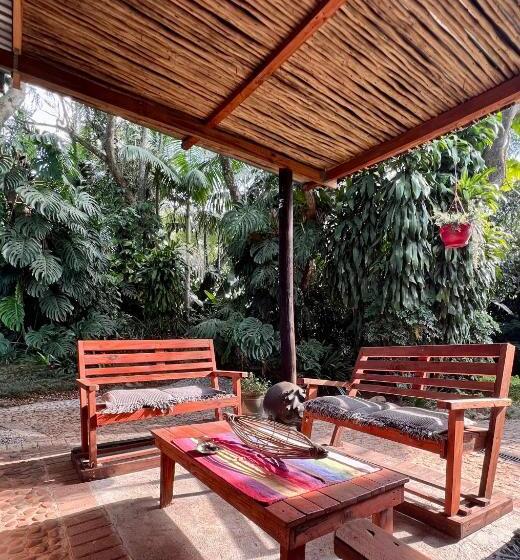 Апартаменты 2 Спальни, Loerieroep Estate   Mountainview Selfcatering Accommodation Nelspruit