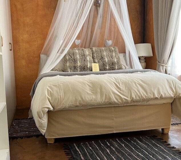 Апартаменты 1 Спальня, Loerieroep Estate   Mountainview Selfcatering Accommodation Nelspruit