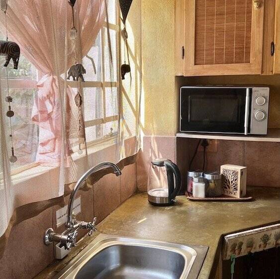 Апартаменты 1 Спальня, Loerieroep Estate   Mountainview Selfcatering Accommodation Nelspruit