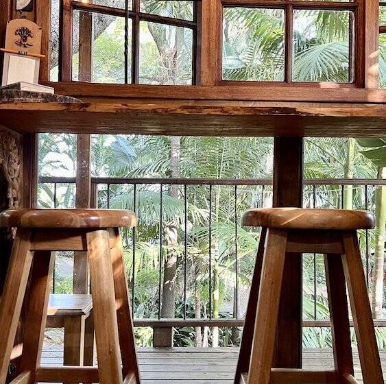 Дом 1 Спальня, Loerieroep Estate   Mountainview Selfcatering Accommodation Nelspruit