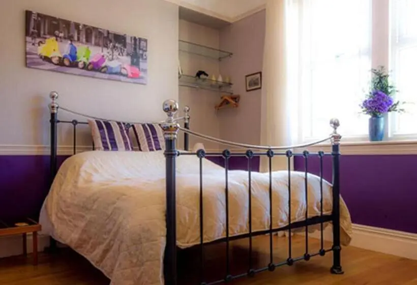 Standard-invahuone, King William Guest House