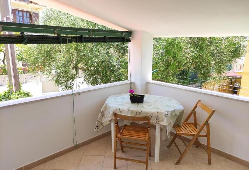 Apartamento 1 Dormitório com Terraço, Case Vacanza Da Domingo