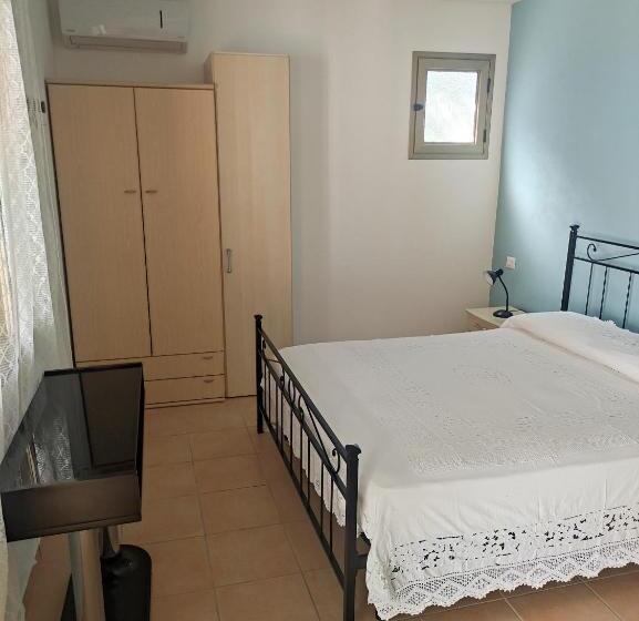 اتاق استاندارد چهار تخته, Case Vacanza Da Domingo