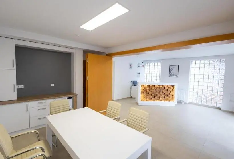 Standard-invahuone, Merkur Apartments   Self Check In