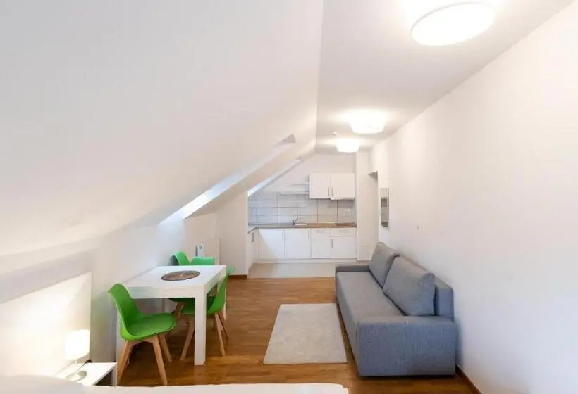 Standard-studio, Merkur Apartments   Self Check In
