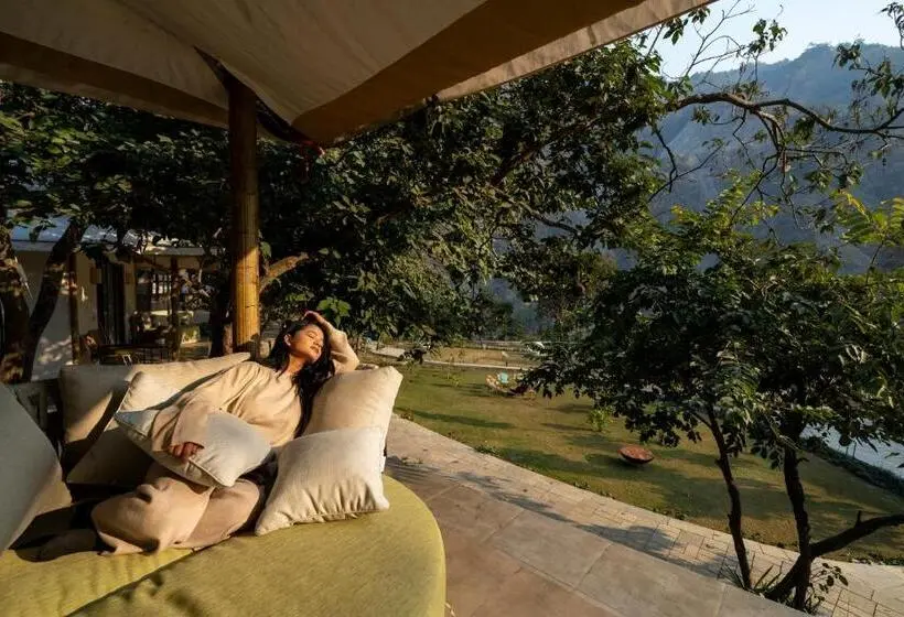 Deluxe-mökki, Oneness Rishikesh By Ganga Kinare   A Luxury Wilderness Resort