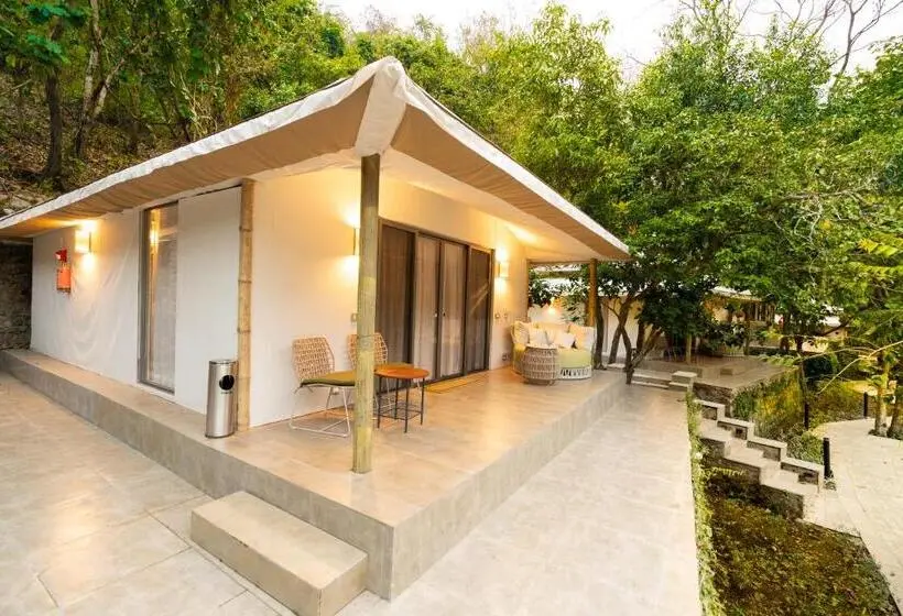 Deluxe-mökki, Oneness Rishikesh By Ganga Kinare   A Luxury Wilderness Resort