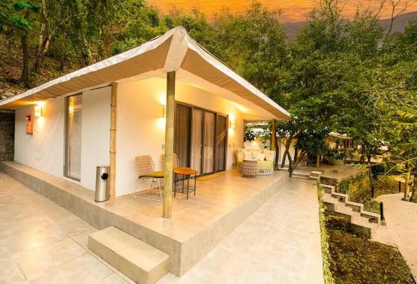 Deluxe-mökki, Oneness Rishikesh By Ganga Kinare   A Luxury Wilderness Resort