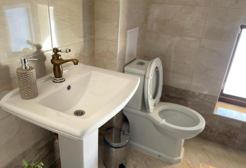 חדר סטנדרט נוף להרים, музикалната къща