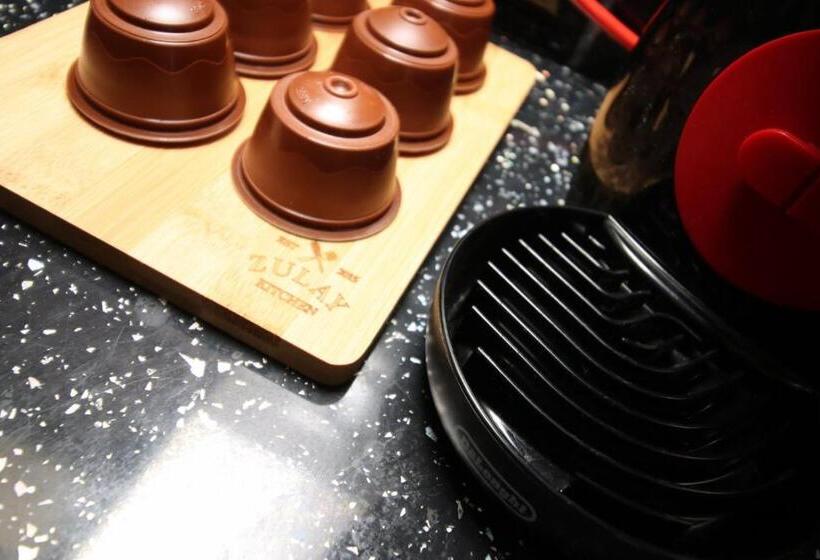 منزل غرفة نوم واحدة, 4 Br With Free On Street Parking