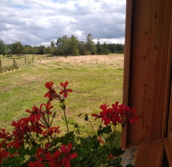 בקתת חדר, Au Paradou Du Bûcheron Adults Only