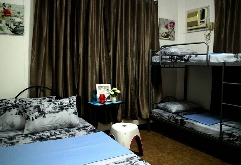 غرفة قياسية رباعية حمام مشترك, Food District Hostel Cebu Central