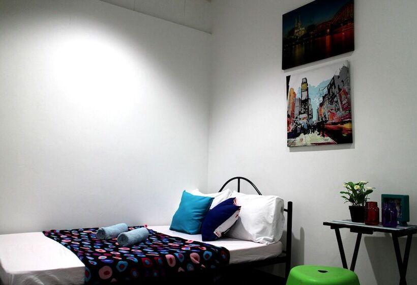 غرفة قياسية حمام مشترك, Food District Hostel Cebu Central